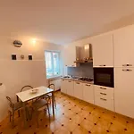 Casa Mariuccia A Due Passi Dal Mare Lejlighed