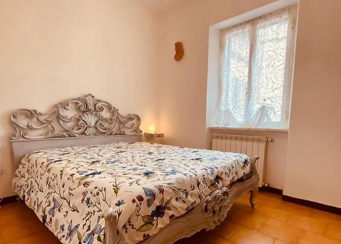 Casa Mariuccia A Due Passi Dal Mare Finale Ligure